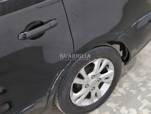 NISSAN GRAND LIVINA 18SL - imagem 26