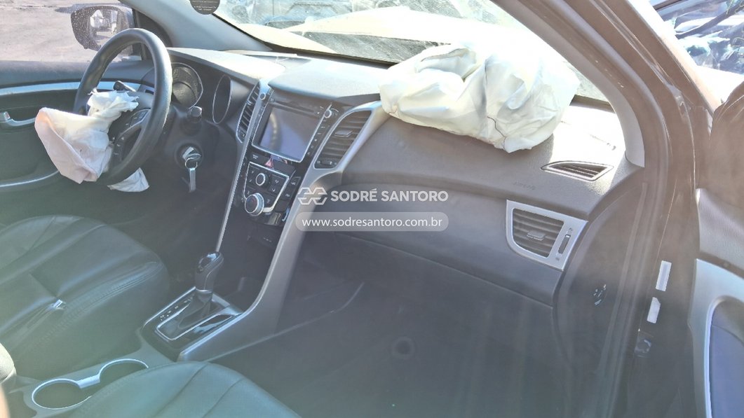 HYUNDAI I30 1.8 - imagem 8